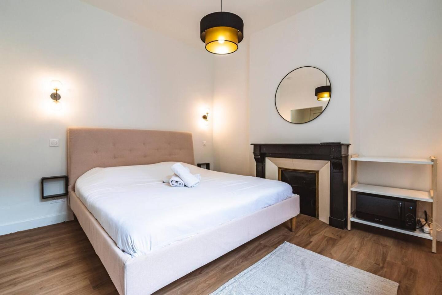 Pink, Appartement En Plein Coeur De Reims Extérieur photo