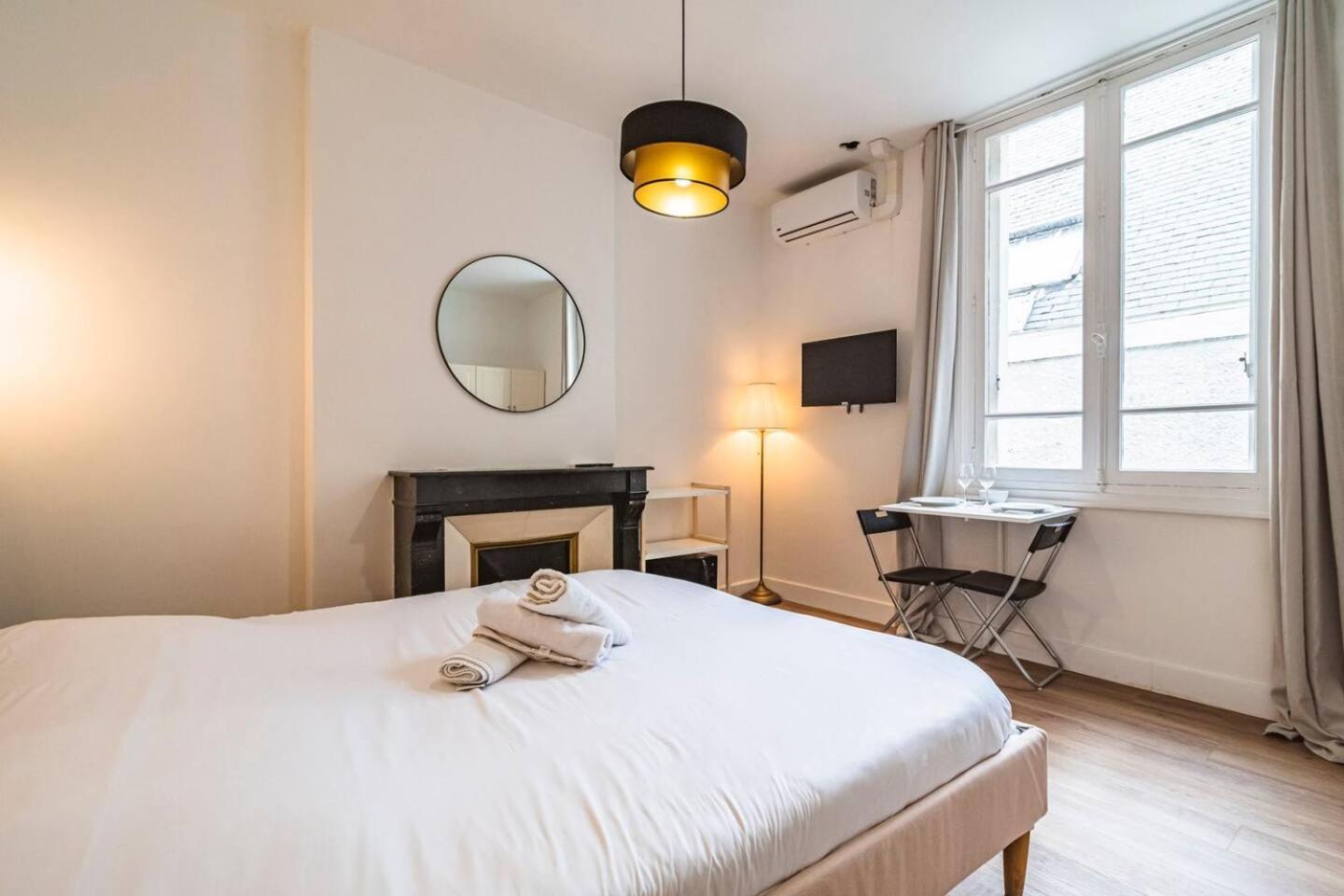 Pink, Appartement En Plein Coeur De Reims Extérieur photo
